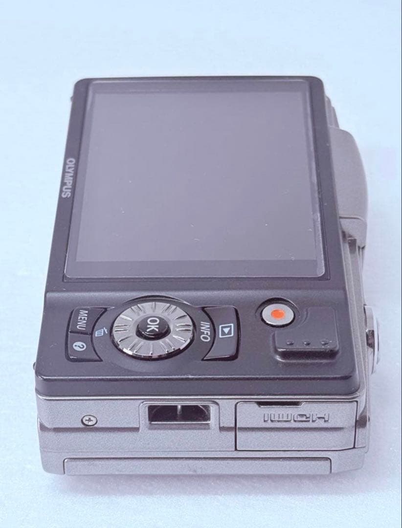 OLYMPUS SZ-20 シルバー 動作確認済 コンデジ FULL HD 3D