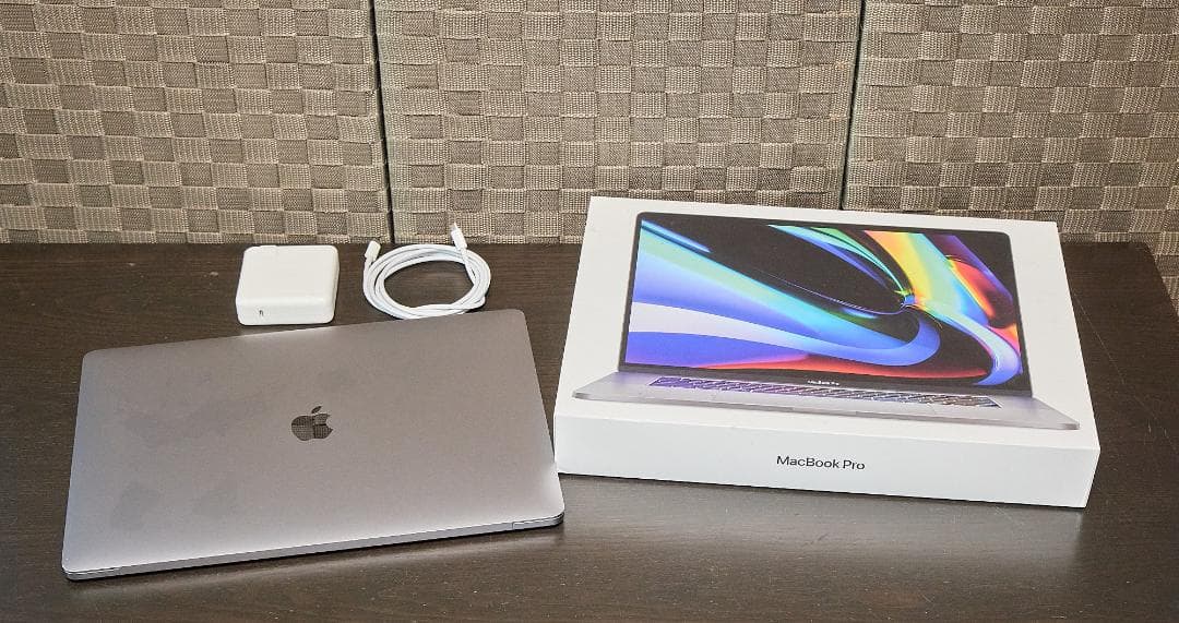 MacBookPro 16インチCore i9 1TB (2019)