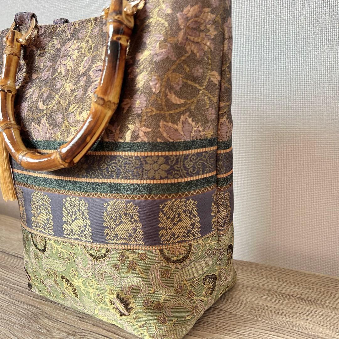 【静かな庭の花唐草】 袋帯 リメイク 天然バンブーハンドル 和モダンバッグ