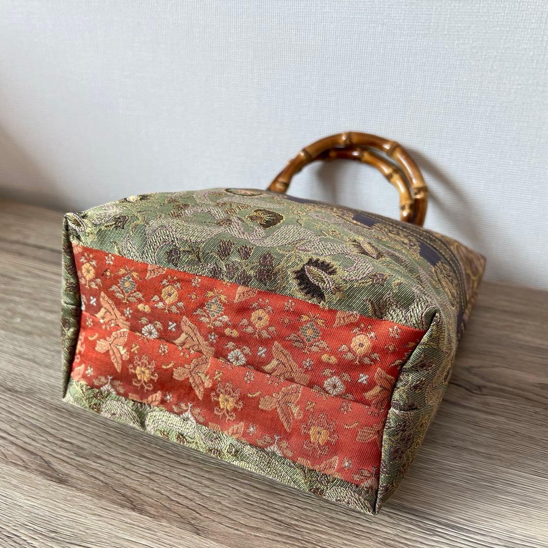 【静かな庭の花唐草】 袋帯 リメイク 天然バンブーハンドル 和モダンバッグ