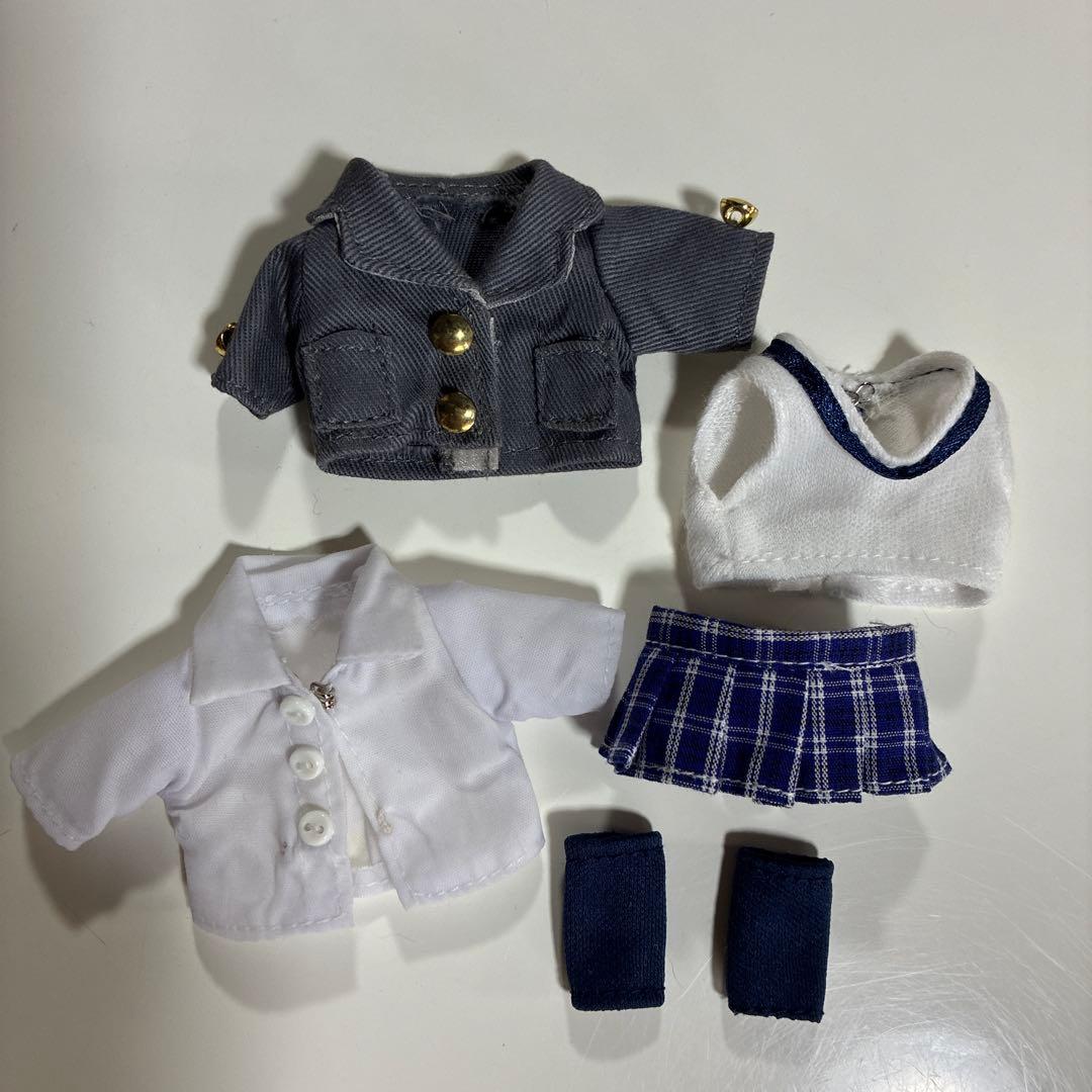 ハローキティ　ドレスアップコレクション　制服