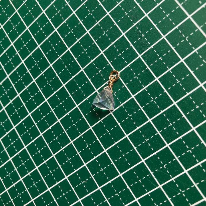 【order】アクアクリスタル  トリリオンカット ネックレス