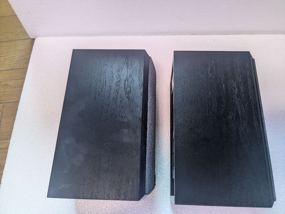 Yamaha ヤマハブラック スピーカー NS-B210ペア(2本)