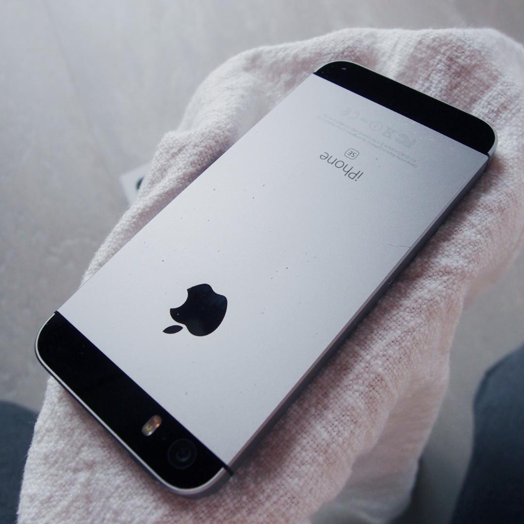 初代 iPhoneSE 第1世代 スペースグレイ 64GB バッテリー100%