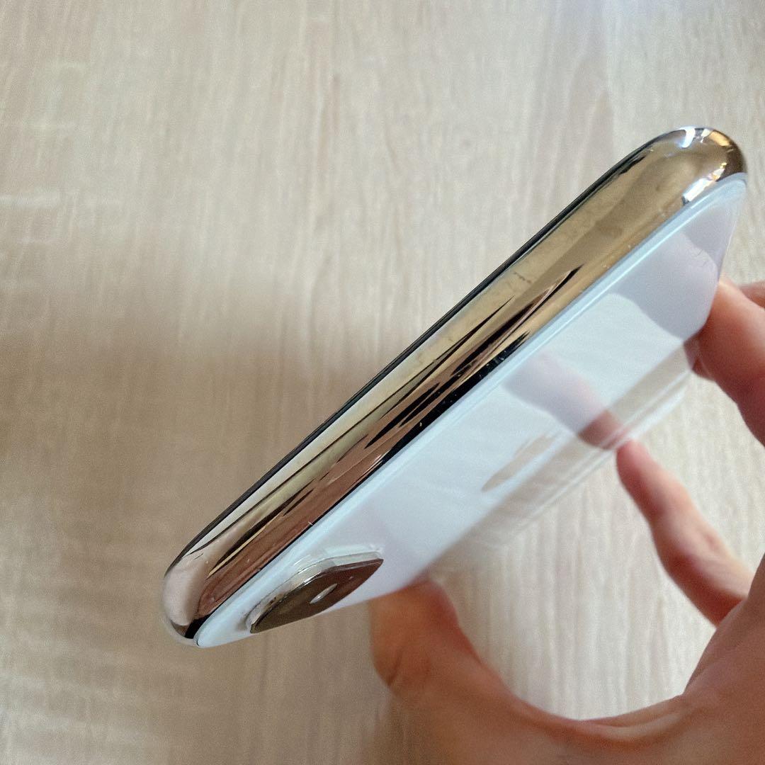 Apple iPhone X ホワイト　64GB
