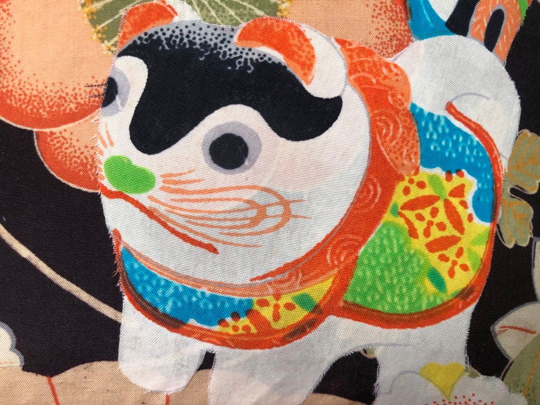 一閑張り　一閑張りバック　犬張子 正絹古布　狛犬　張子犬　少し大きめ