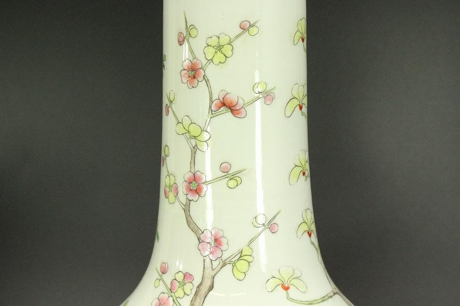 中国美術 色絵 草花紋 瓶 高40.5cm(BB495)