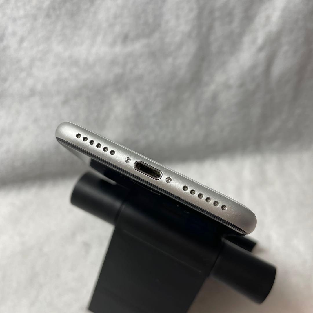 Apple iPhone SE第2世代 ホワイト 64GB