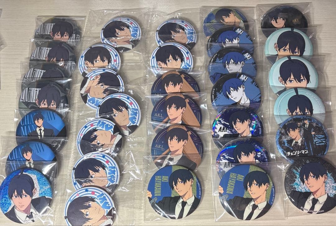 チェンソーマン早川アキ ワイヤレスイヤホン/缶バッジ/箔押しクリアカード纏め売り