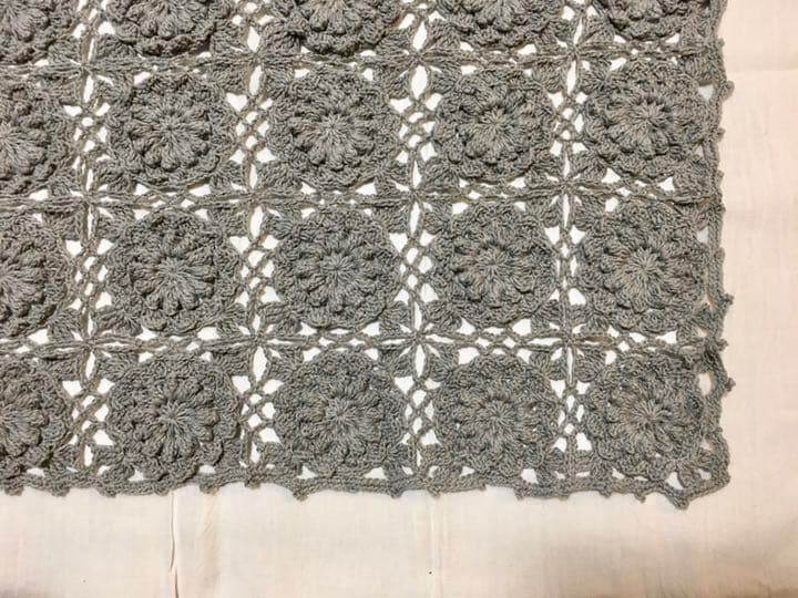 マルチカバー　モチーフ編み　ブランケット　ハンドメイド