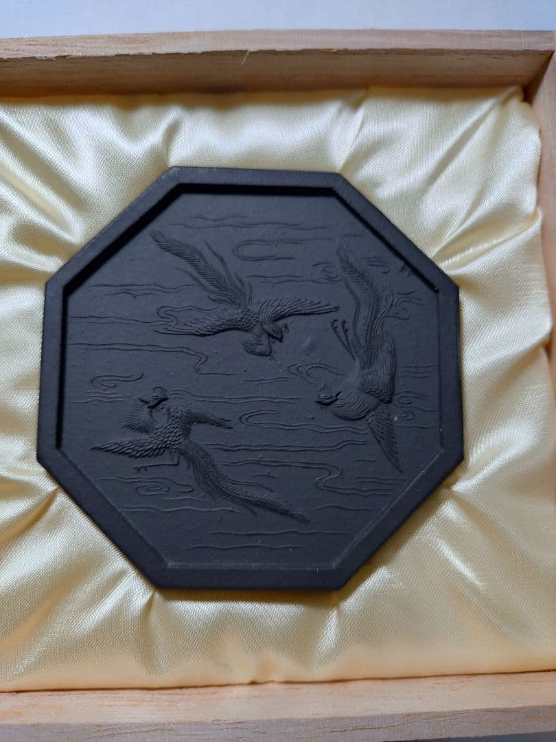 呉竹精昇堂製　玄香菴蔵墨「筧水」