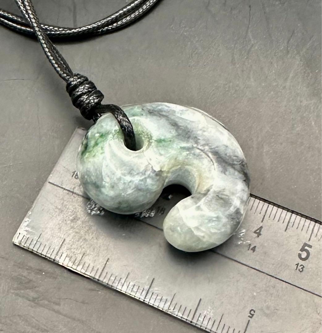 国産極品ロウカン翡翠勾玉