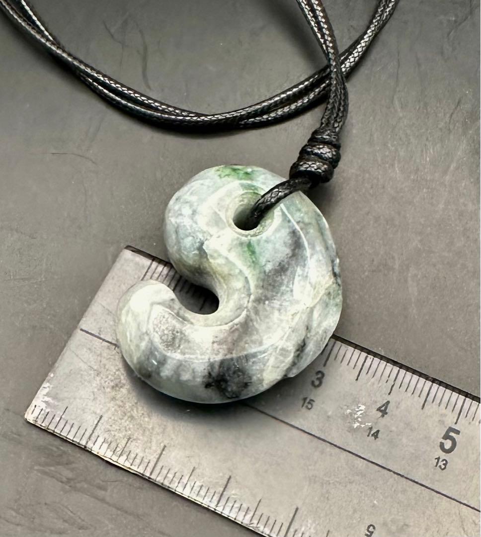 国産極品ロウカン翡翠勾玉