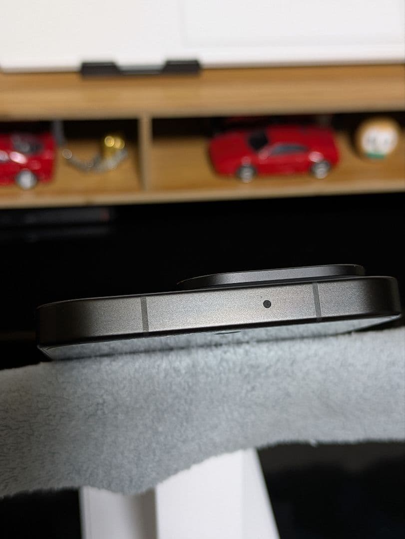 【美品】OPPO Find X9 512GB ホワイト