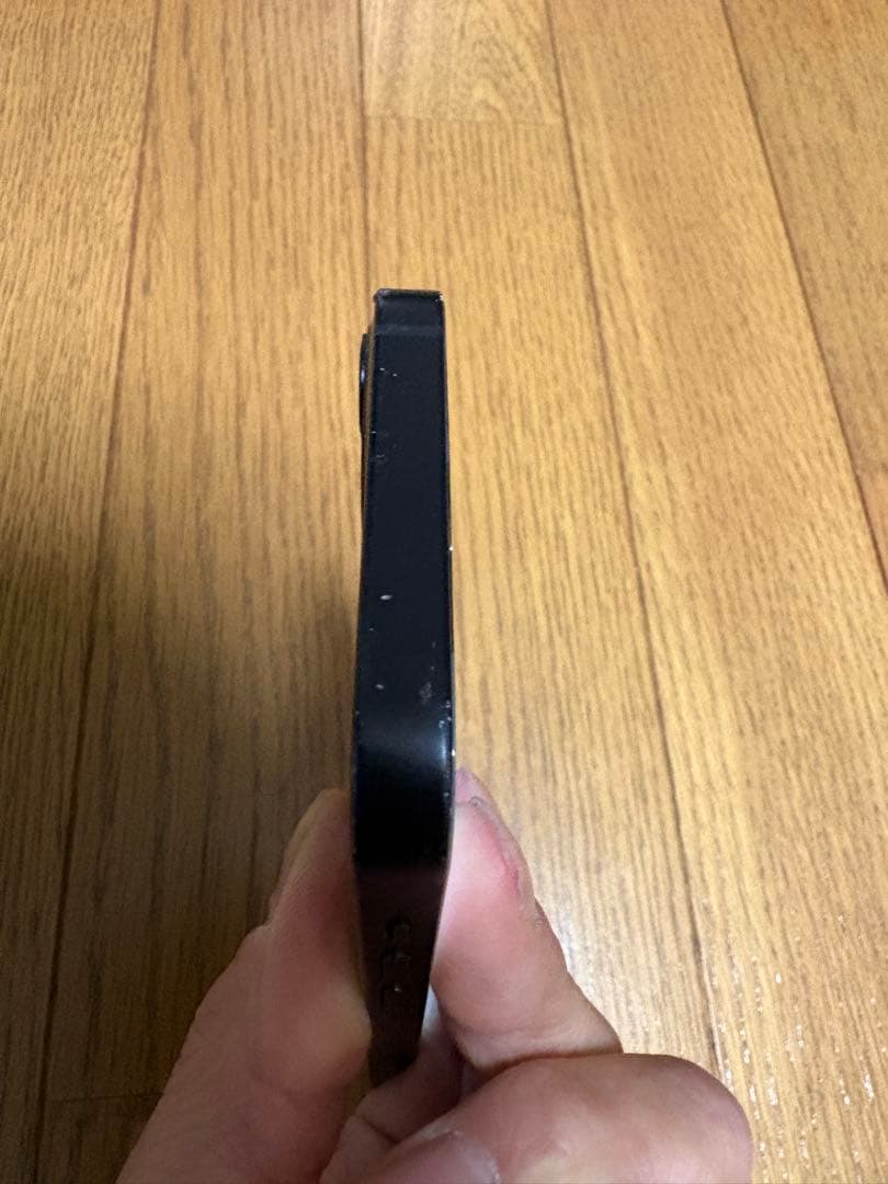 H*M様 【iPhone12 mini 本体】傷、割れあり
