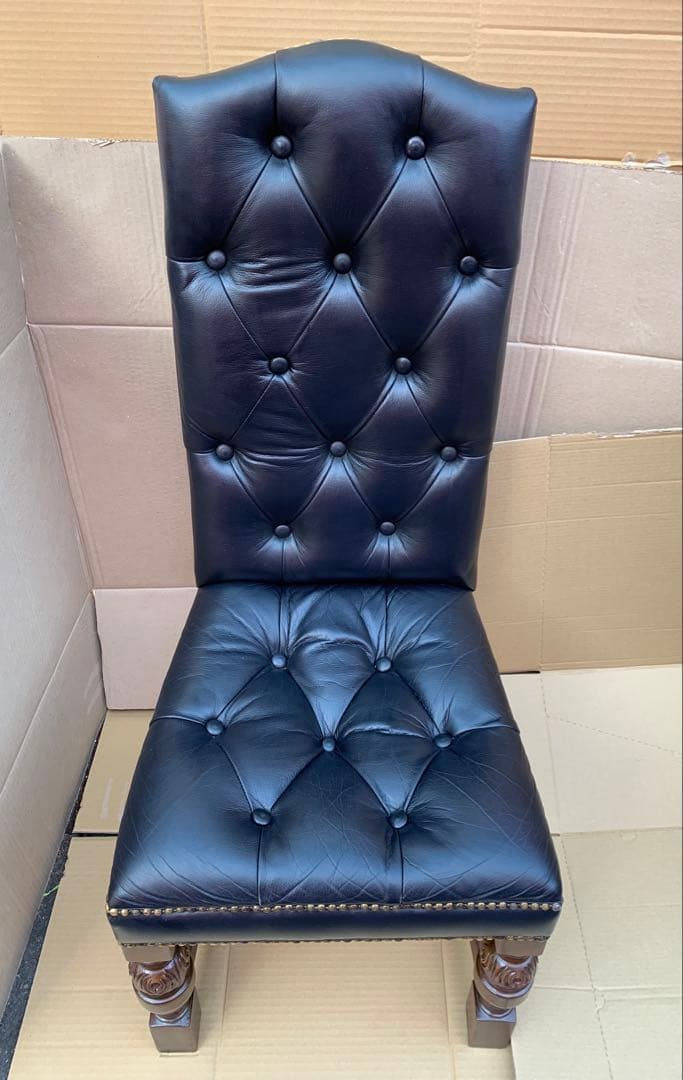 ハイバックレザーチェア・アンティークテイスト