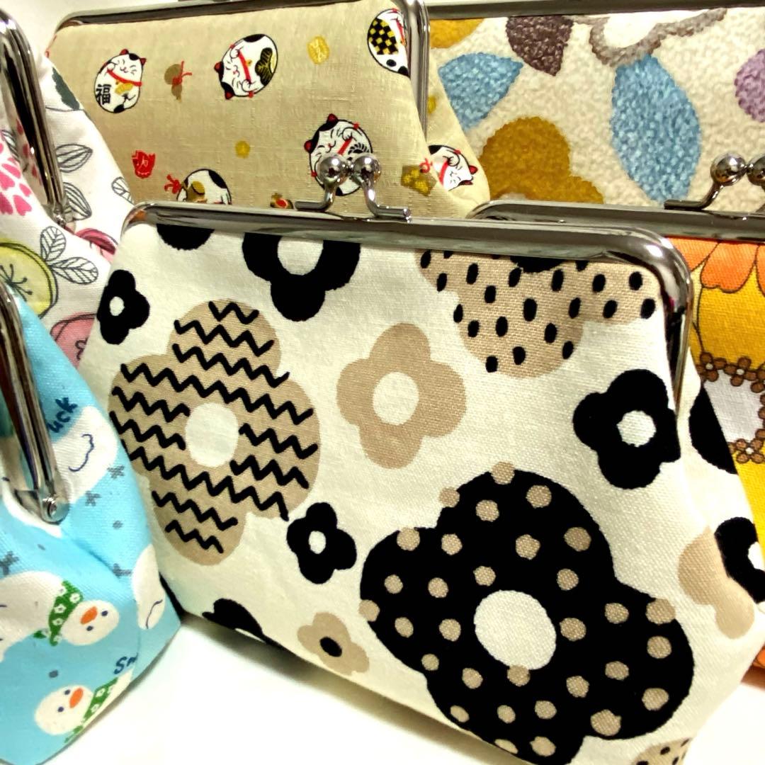 ꕤclara*様 がま口財布　がま口ポーチ　メイクポーチ　ハンドメイド　花柄