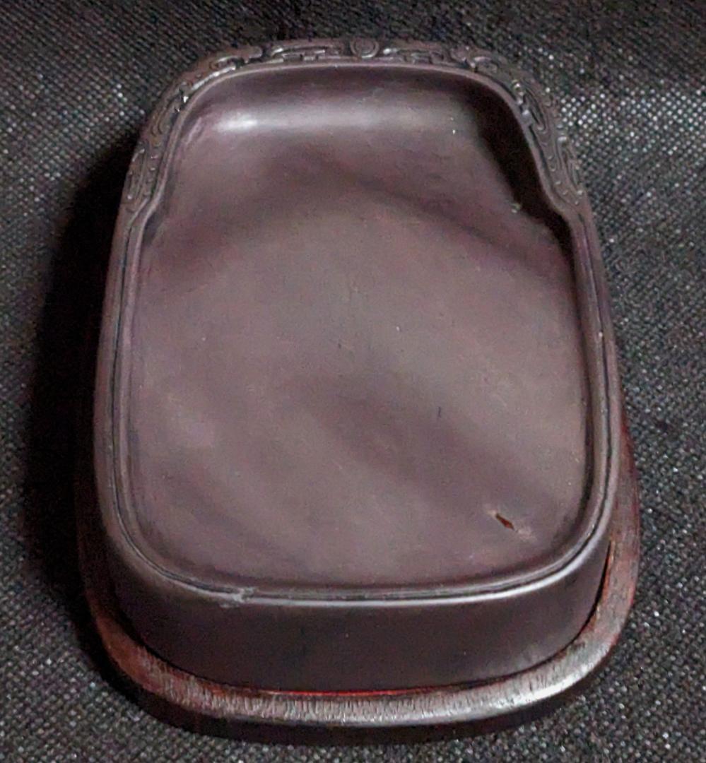 【端渓硯】◆火捺・朱磋点・翡翠点・金線の穏美石◆双龍文◆唐木天地蓋◆麻子坑◆五吋