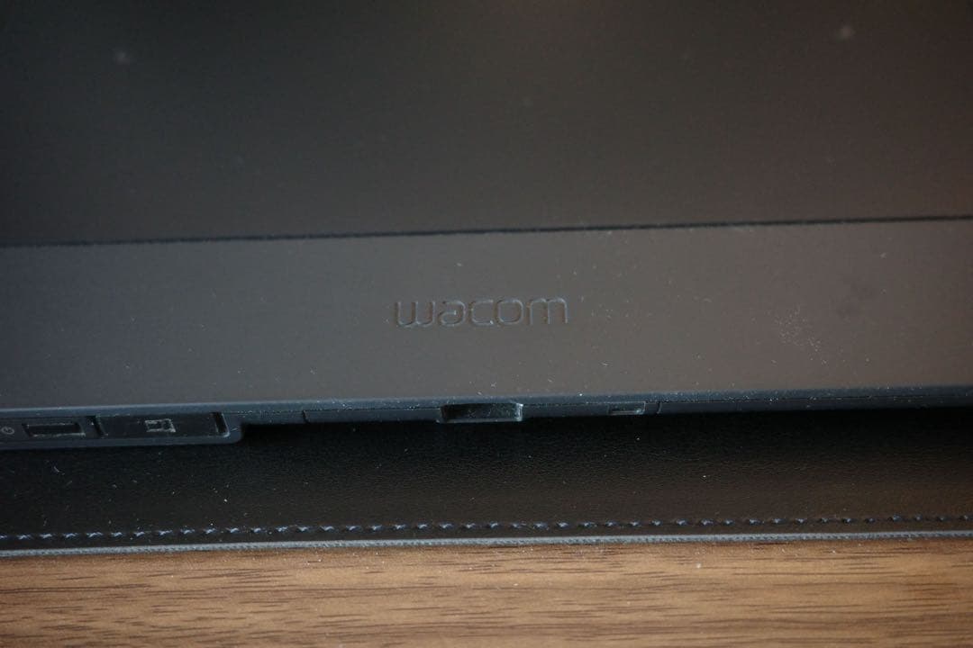 ワコム ペンタブレット intuos Pro Mサイズ PTH-651