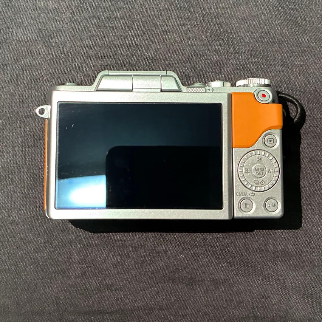 【ショット数2000】LUMIX GF7 バッテリー2個 箱あり 動作良好
