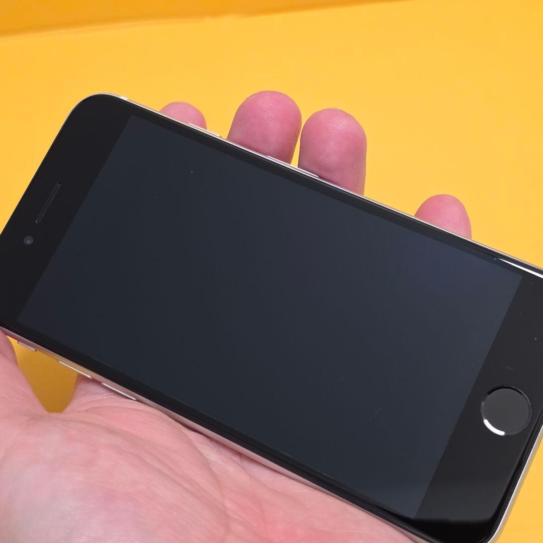 iPhone SE2(第2世代) 64GB｜24時間以内発送#217