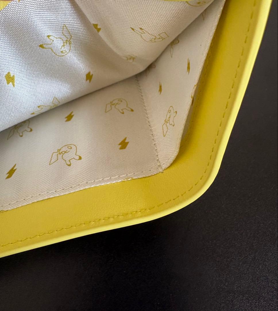 ピカチュウ本革財布　美品　ポケモンセンター