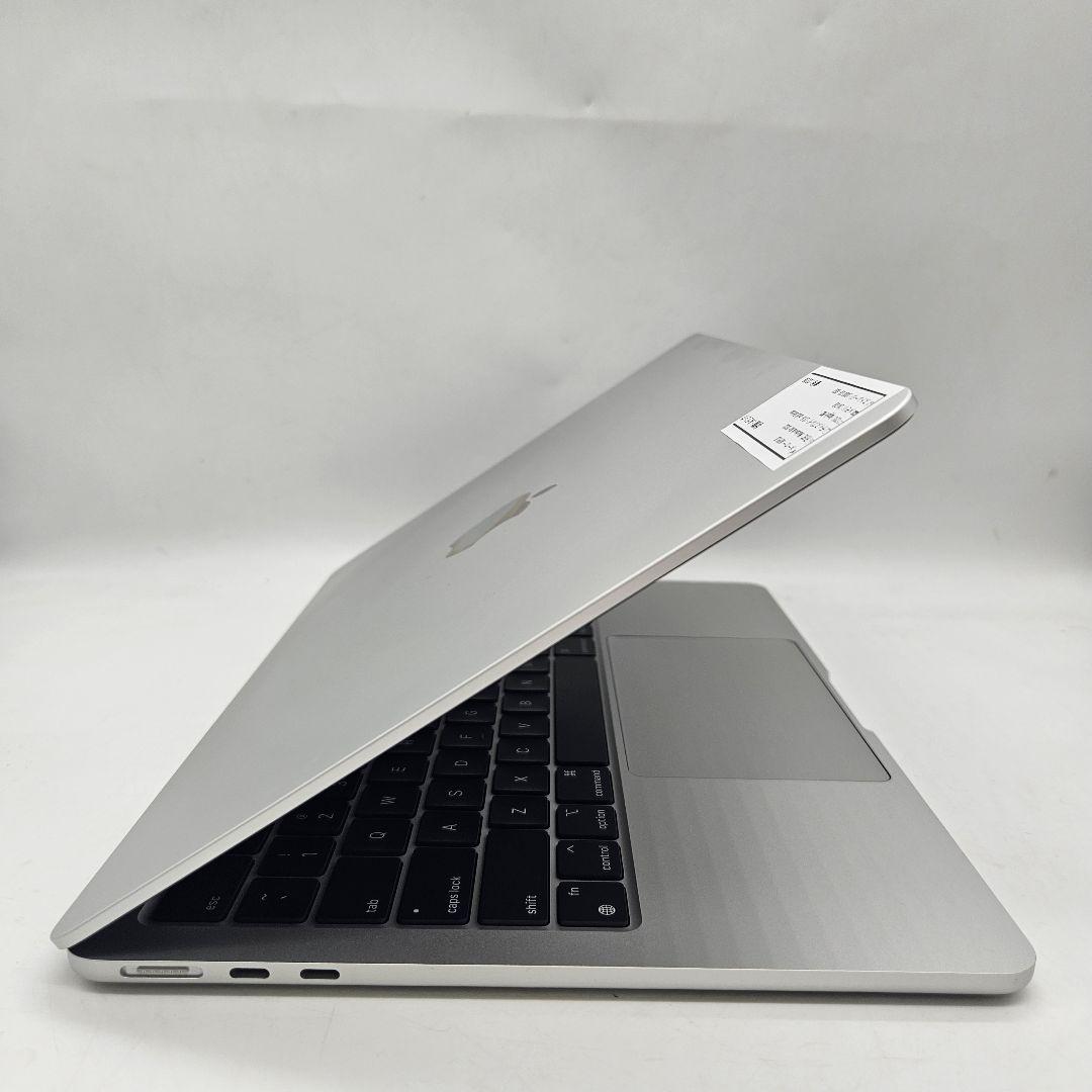 Macbook Air 2022 • Apple M2 | 24GB | 1TB