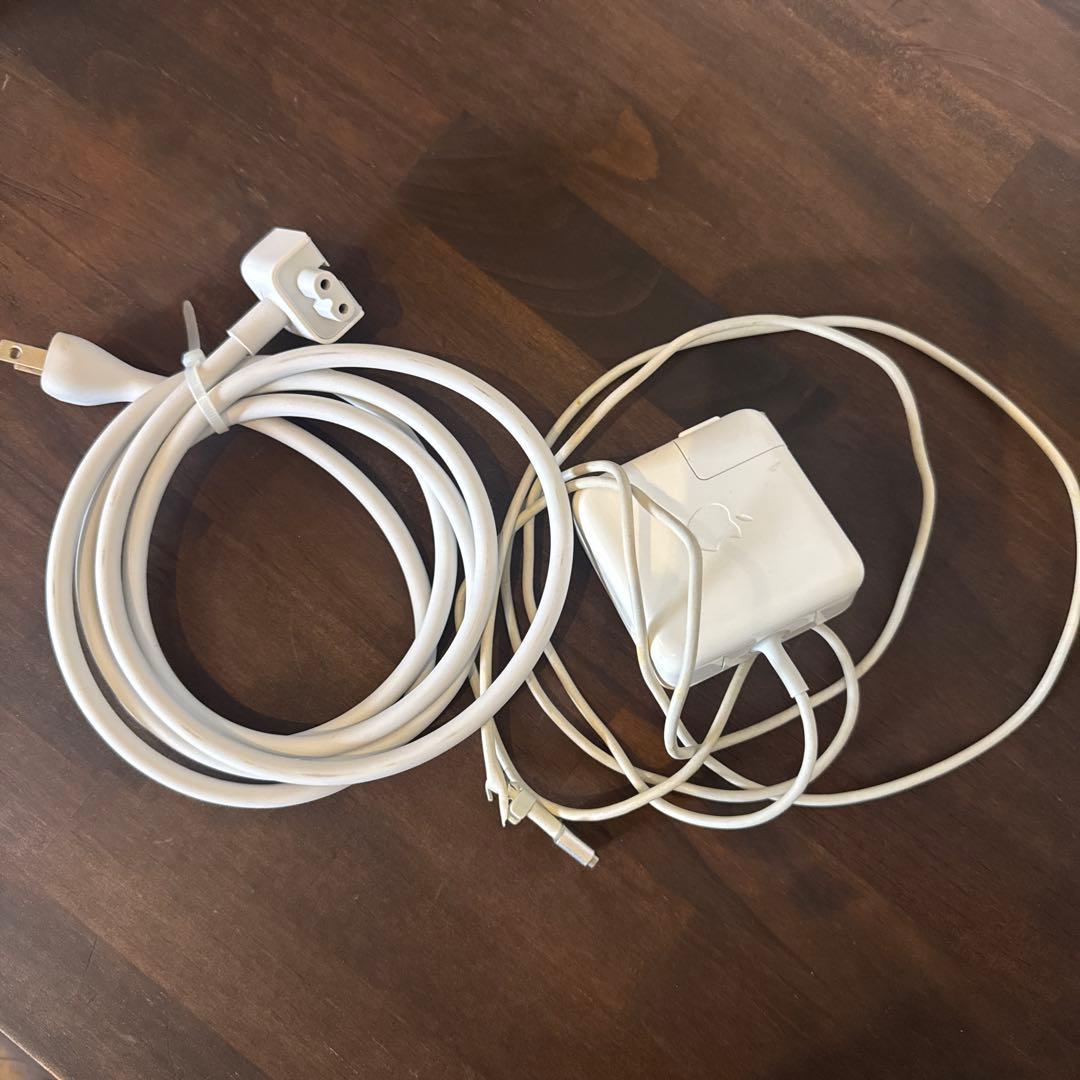 Apple MacBook Air 11インチ Early 2015