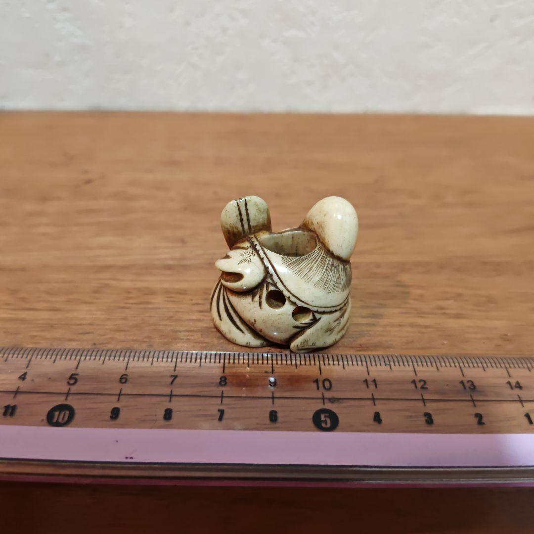 時代提物 仙人根付 天然素材【軍配仙人】高さ約2.9cm 重約18ｇ☆巧みな彫込