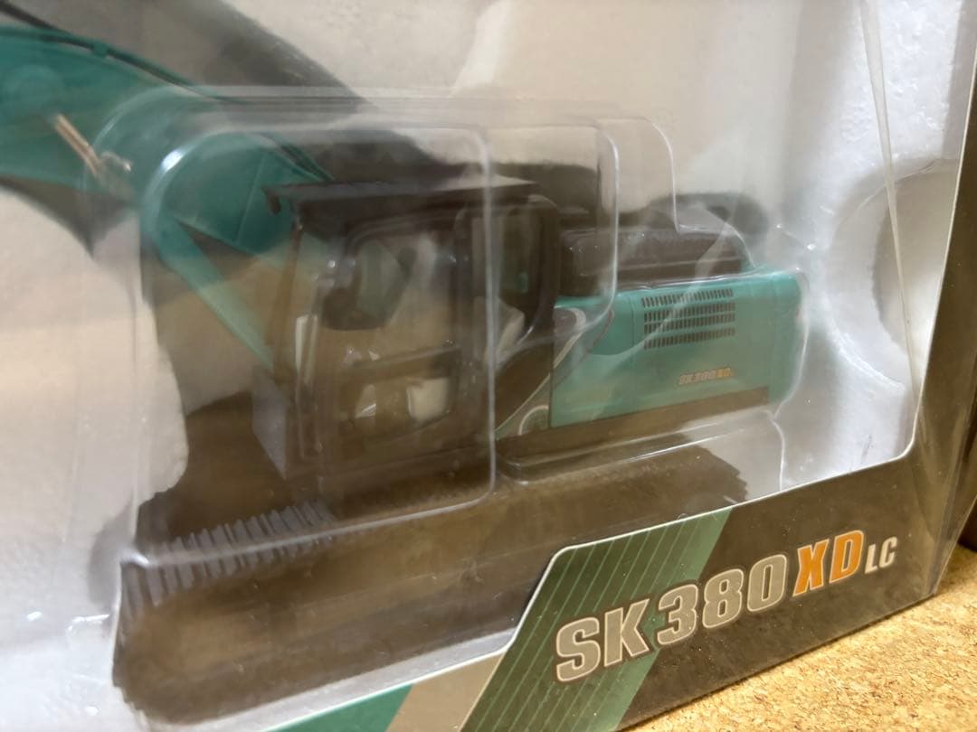 ミニカー KOBELCO SK380XD LC 1/50