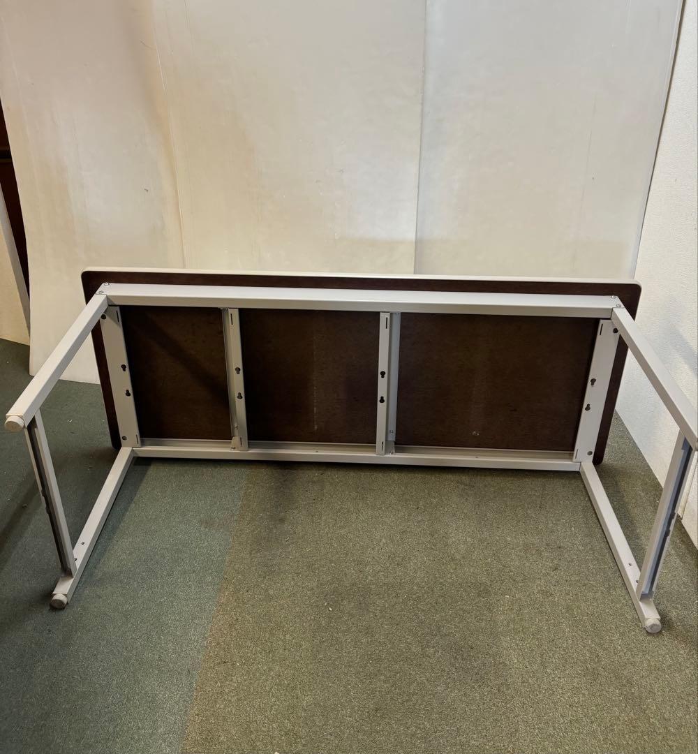 オフィスデスク　作業用にもピッタリ