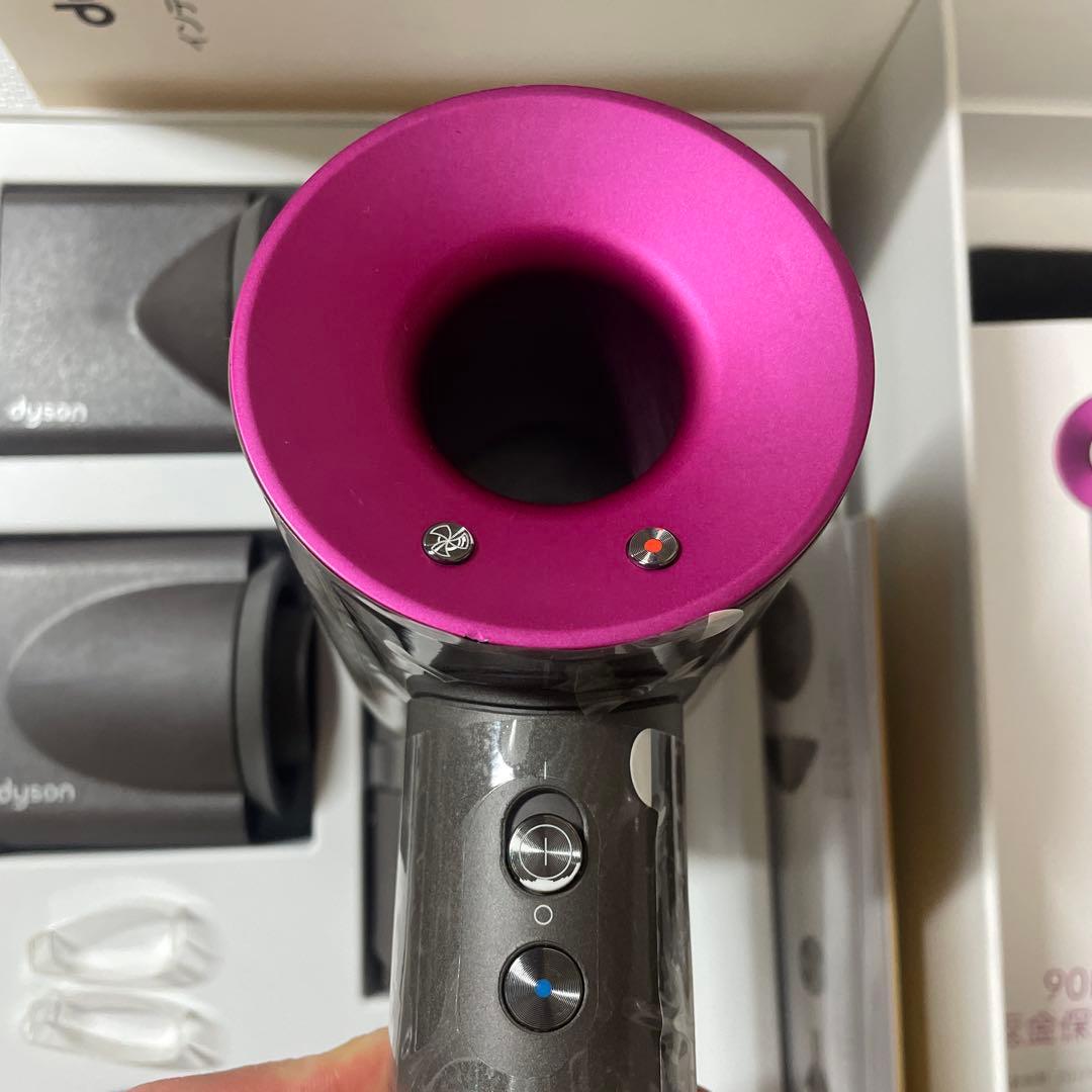 ダイソン　ドライヤー　ジャンク品　付属品有り　外箱付