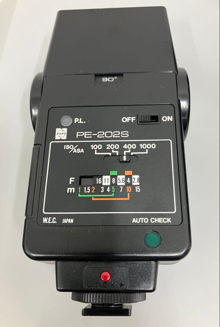 T10303 Nikon P-6000 カメラ 本体と付属品
