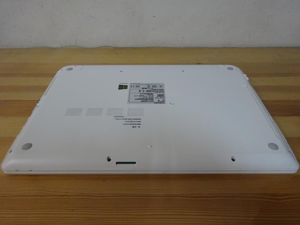 東芝 ノートパソコン dynabook B35/35MW/中古特価良品