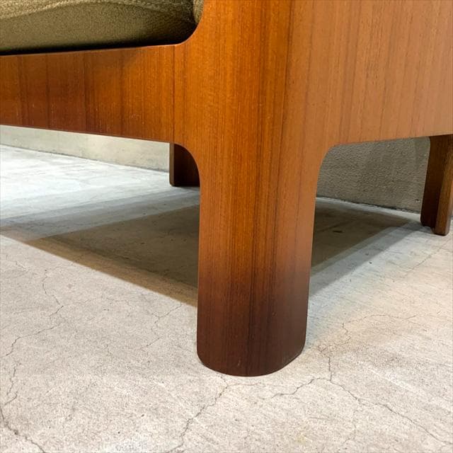 天童木工のHacoヴィンテージチークイージーチェア①