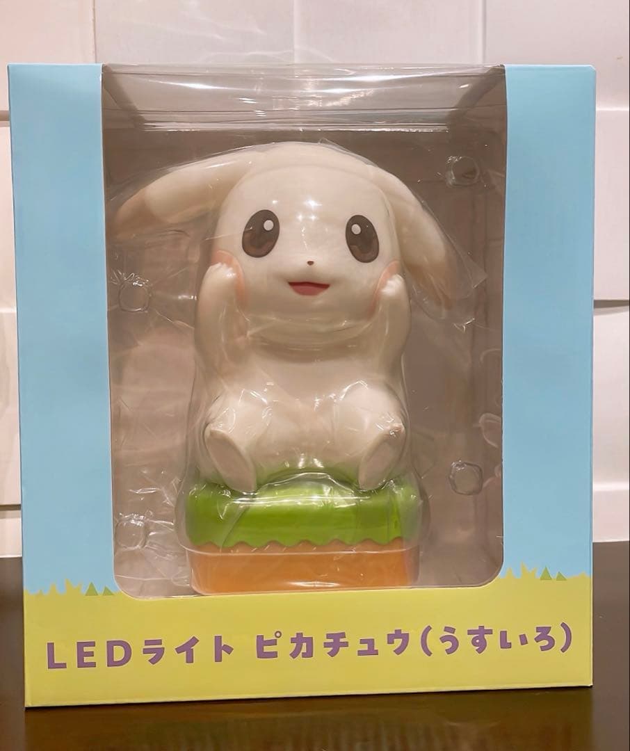 【２点セット】ぽこ あポケモン　うすいろピカチュウ　LEDライト・ぬいぐるみ