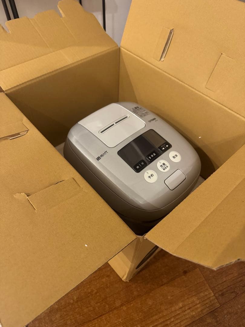 TIGER タイガー 炊きたて 炊飯器 5.5合炊き jpc-a-101