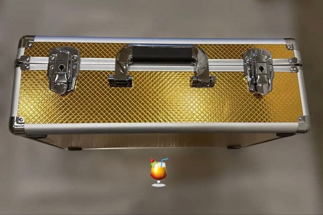 未使用） アルミツールケース アタッシュケース 鍵付き ブ ロッククッション付き