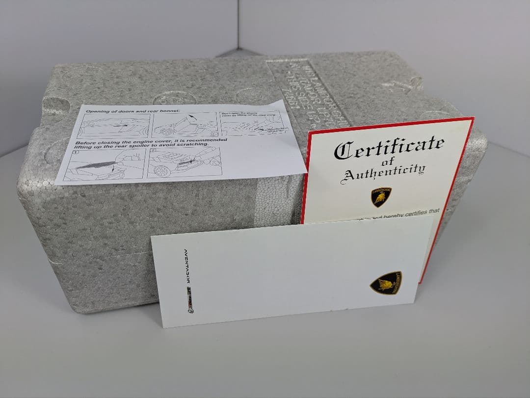 1/18 ミニカー オートアート ランボルギーニ アヴェンタドール　LP700