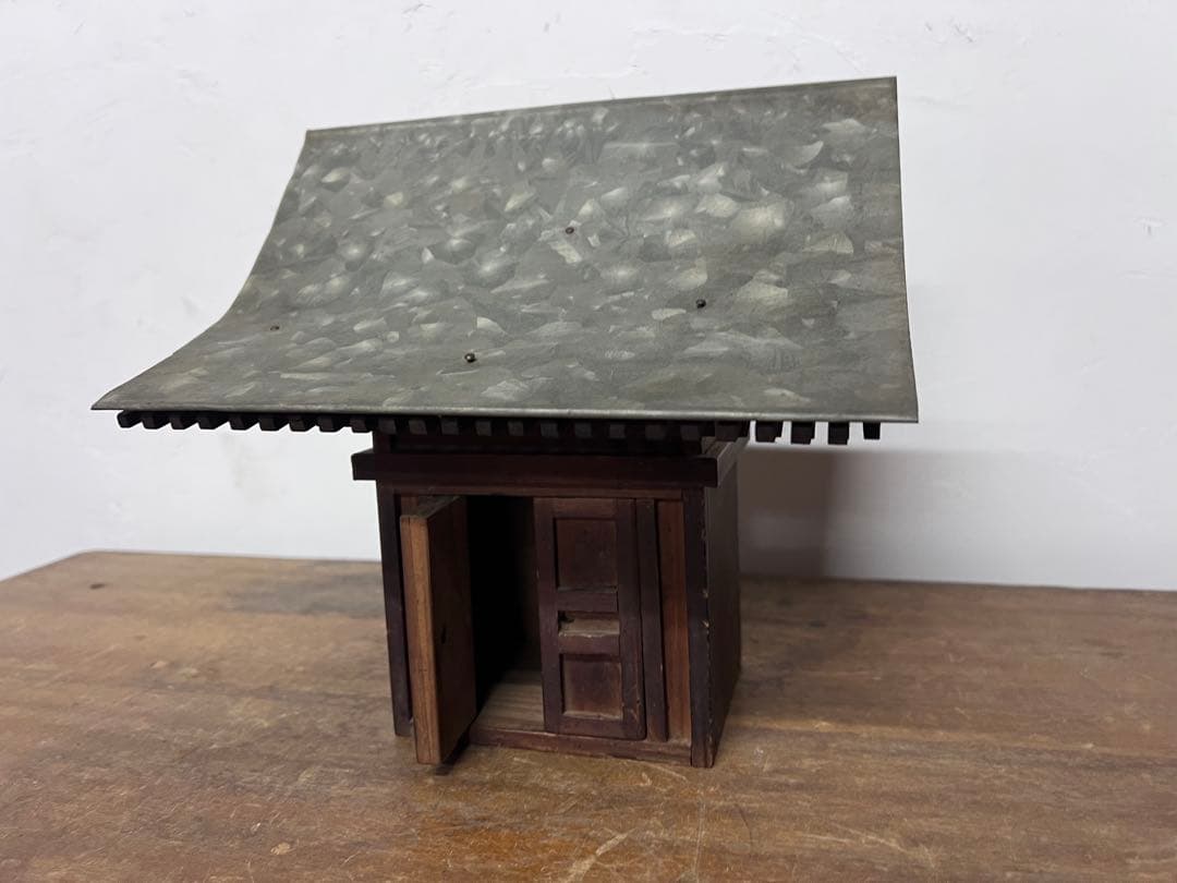 古民具 神棚 祠 ミニ神殿 木製 トタン屋根 古道具 レトロ