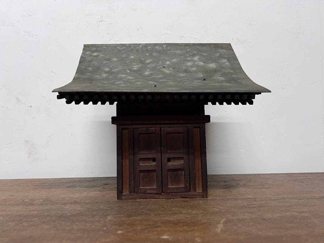 古民具 神棚 祠 ミニ神殿 木製 トタン屋根 古道具 レトロ