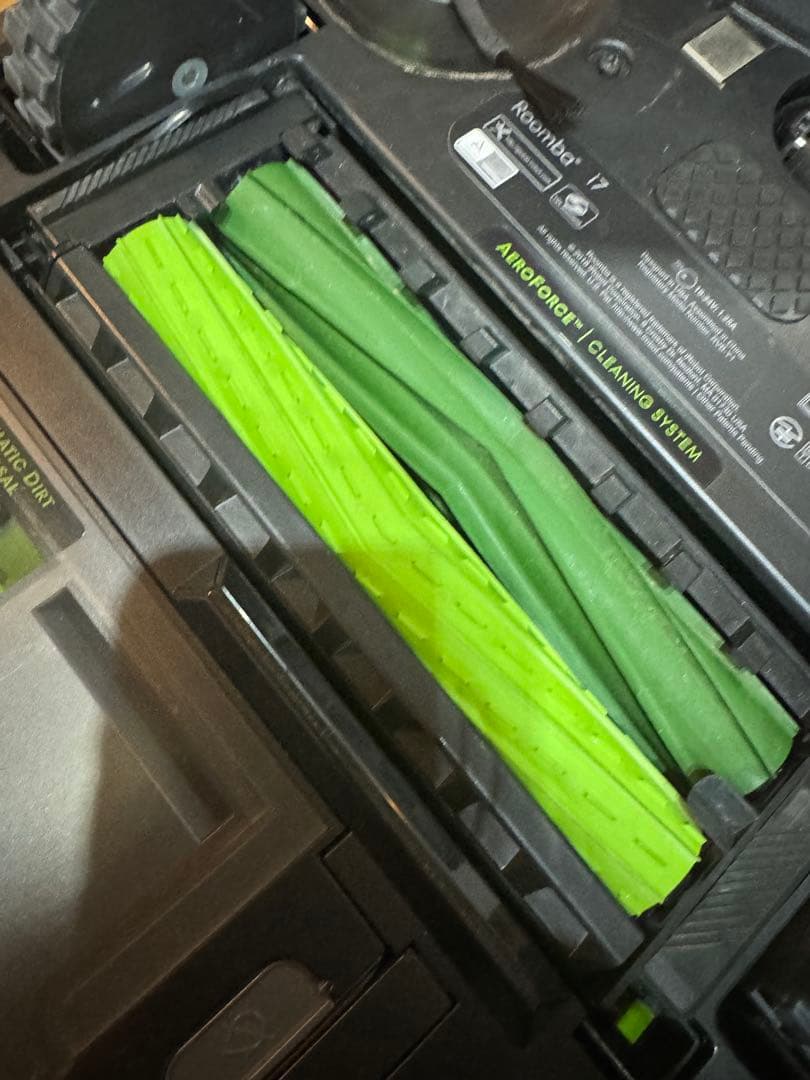 iRobot Roomba i7＋自動掃除機本体 充電ドック付き