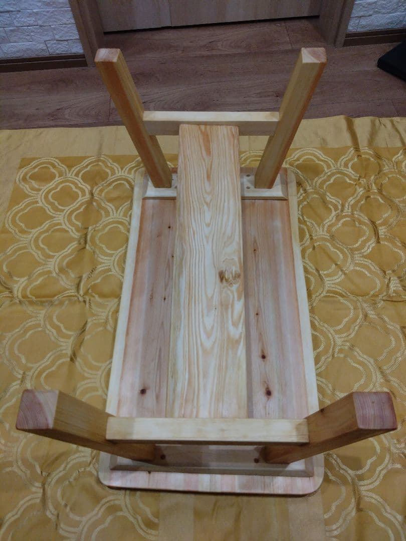 檜のローテーブル⑪　再値下げ❕国産総檜造り耳付テーブル　リビング、ソファー用に❕