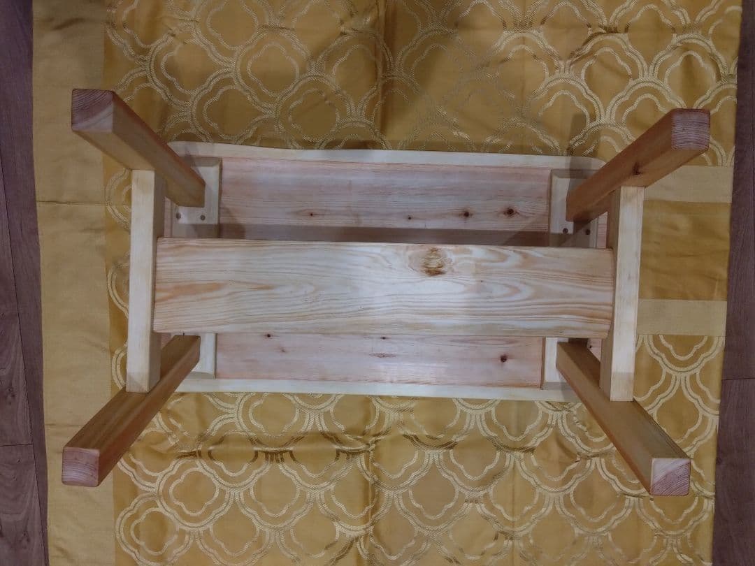 檜のローテーブル⑪　再値下げ❕国産総檜造り耳付テーブル　リビング、ソファー用に❕