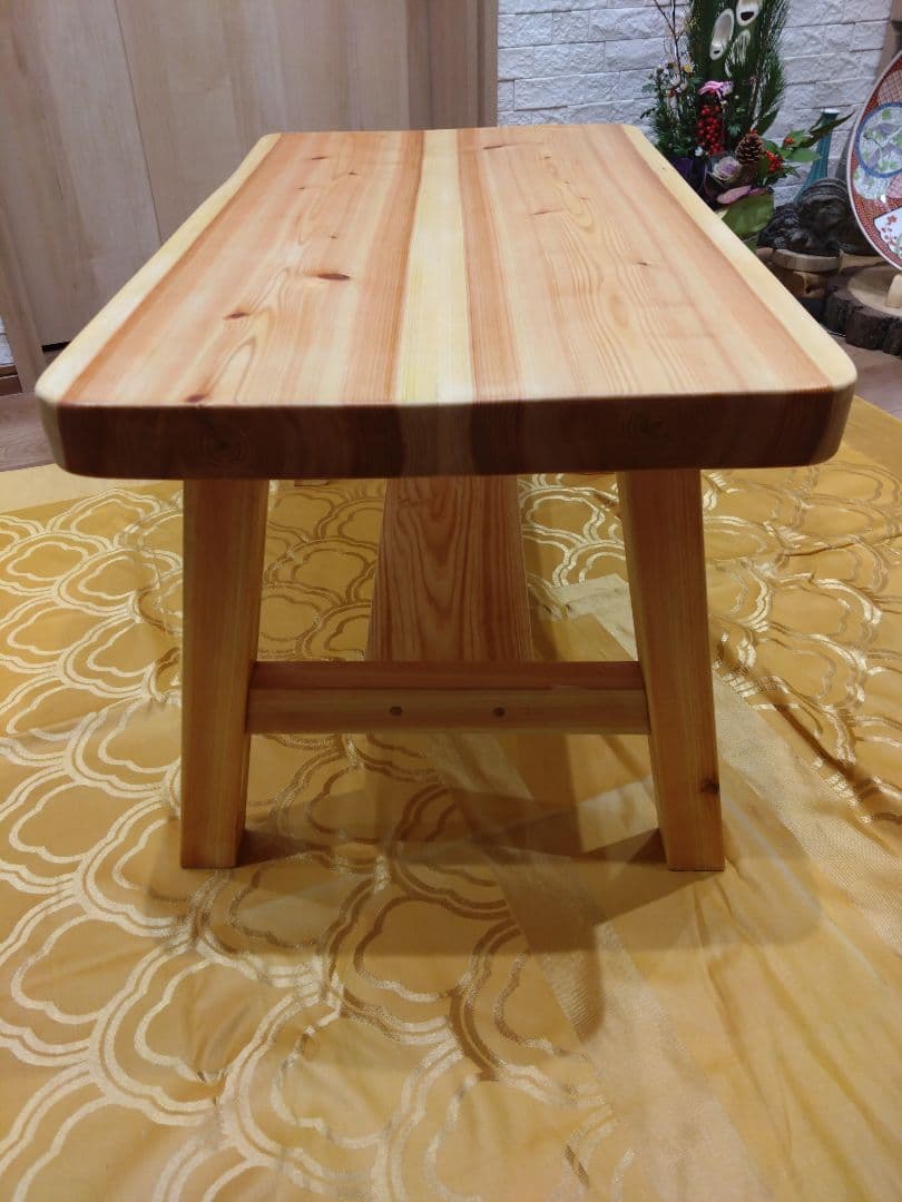 檜のローテーブル⑪　再値下げ❕国産総檜造り耳付テーブル　リビング、ソファー用に❕