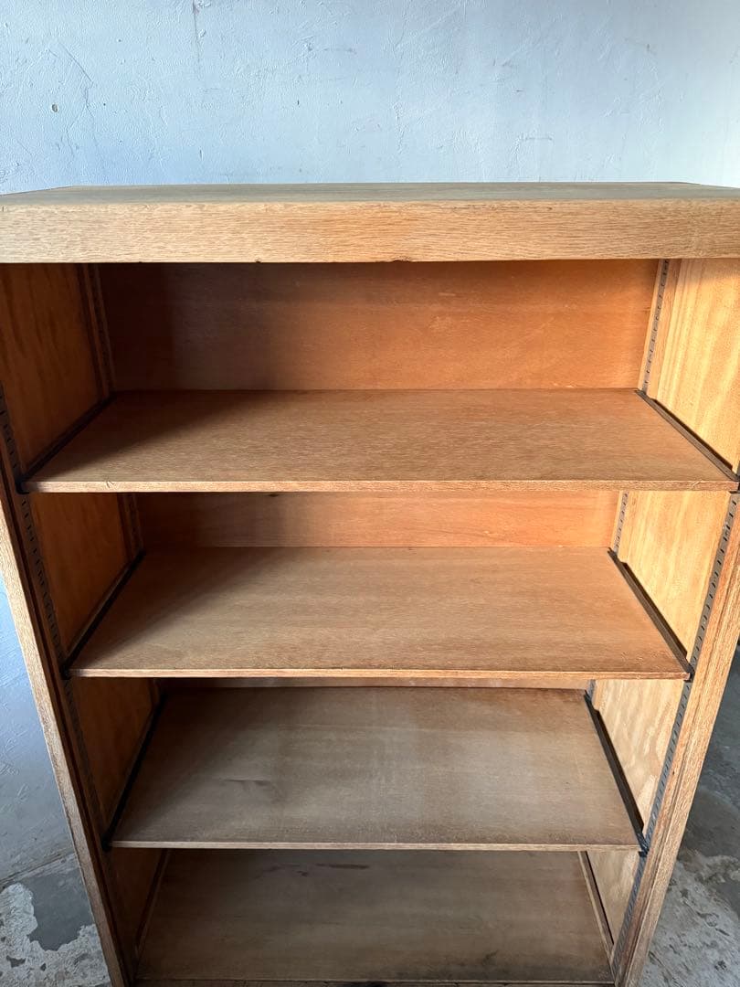 ビンテージ シャッター収納キャビネット 本棚　食器棚　剥離