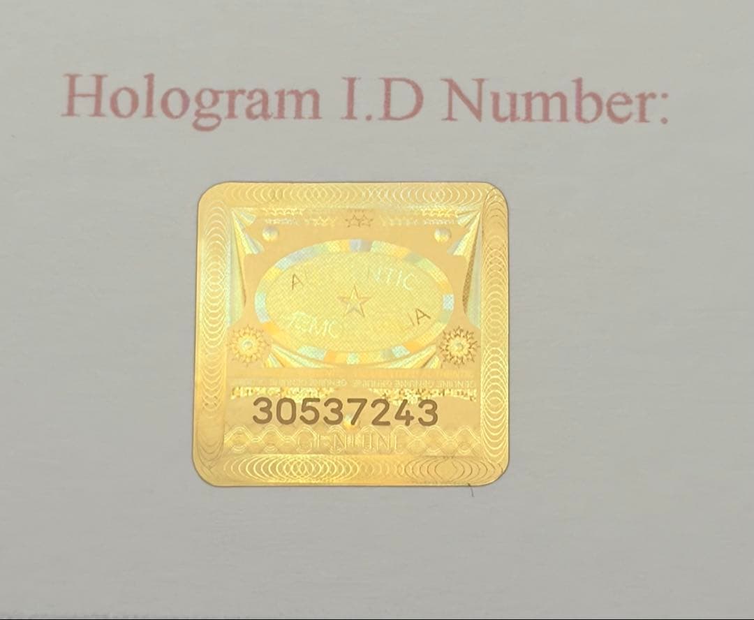 坂本花織 直筆サイン付き写真 世界女王 女子フィギュアスケート　証明書付 1枚①