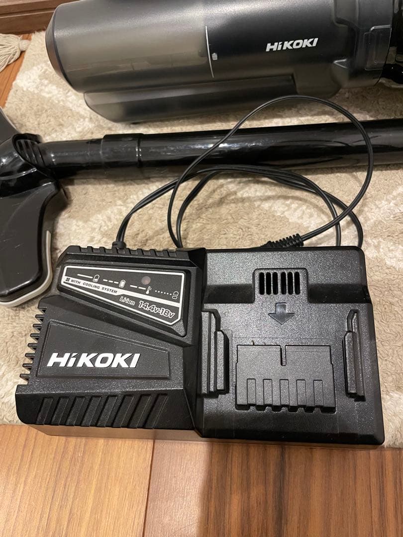 HiKOKI コードレスクリーナー　18V サイクロン　バッテリー付き