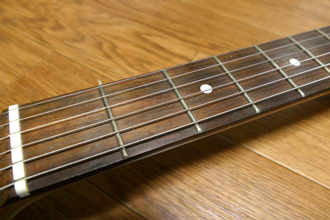 アマネコ Legend by AriaProⅡストラトキャスタータイプ