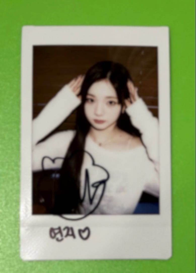 tripleS YeonJi ヨンジ 直筆 サイン チェキ ポラロイド